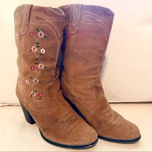 Tan suede boots